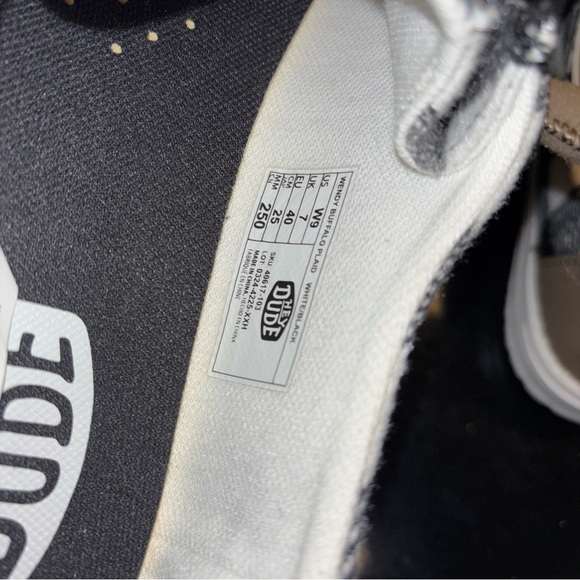 Hey Dude Wendy Buffalo Plaid Shoes Size 9 - Picture 6 of 8